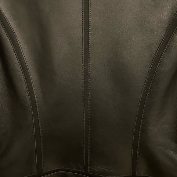 etcetera new black leather jacket, Sz 4 with poly, spandex fabric inserts. Zip - Picture 6 of 10